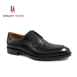Chaussures habillées originales pour hommes avec logo personnalisé, en cuir véritable fait main de haute qualité, style Oxford léger pour l'automne - Product Image 1
