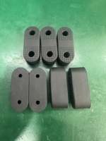 Patins de pied ovales antidérapants en caoutchouc de silicone, surface texturée, 2 trous de fixation, moulage par compression monobloc pour équipement de fitness