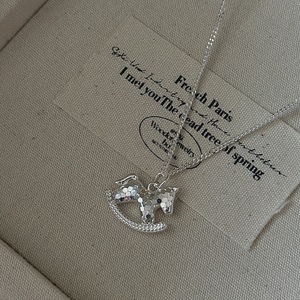 S925 Sterling Silver Korean Retro CNC Horse Necklace Simple Trendy Collarbone Chain Wholesale - Product Image 2