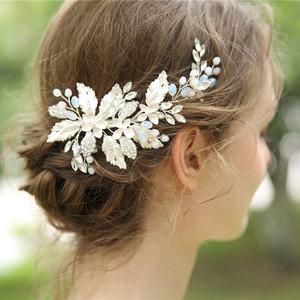 Peigne à <span class=keywords><strong>cheveux</strong></span> de <span class=keywords><strong>mariée</strong></span> Clip Bandeau Accessoires de <span class=keywords><strong>cheveux</strong></span> de mariage Strass Fleur Accessoires de <span class=keywords><strong>cheveux</strong></span> de <span class=keywords><strong>mariée</strong></span> Bandeau - Product Image 3