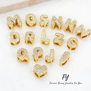 FY mode bijoux breloques colliers plein diamant glacé bricolage lettres initiales <span class=keywords><strong>minuscule</strong></span> a à Z breloque pour collier Bracelet fabrication - Product Image 1