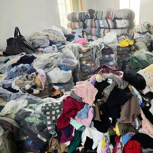 Vêtements en gros pour femmes de marque, de haute qualité, personnalisables, en coton/polyester/spandex, modèles variés, tailles et couleurs assorties, en stock - Product Image 2