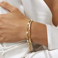Vente en gros rétro déclaration en acier inoxydable martelé manchette bracelet pour femmes non-ternissement 18K plaqué or ouverture bracelet bijoux