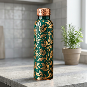 Botella de Agua Artesanal de Cobre Verde con Patrón de Hojas Doradas, Recipiente Portátil de Metal Ecológico para Bebidas - Product Image 1