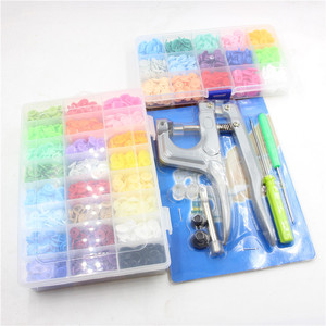 <span class=keywords><strong>Couche</strong></span> en tissu de fixation de goujon de presse de résine en plastique colorée T3 <span class=keywords><strong>T5</strong></span> T8 boutons pression avec techniques de placage de Style tige - Product Image 4