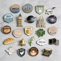 Badges de revers personnalisés en gros : Créez votre propre logo, nom, chapeau, épingles en métal émaillé souple ou dur pour vêtements