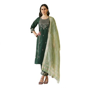 Ensemble Salwar Traditionnel pour Femme en Coton Viscose Rayonne Respirant et Doux pour la Peau avec Châle pour Tenue Décontractée Printemps-Été - Product Image 1