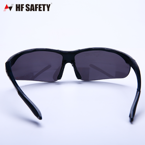 Material de lente de policarbonato oscuro Gafas DE SEGURIDAD Gafas de trabajo protectoras antivaho y antiimpacto con marco de nailon - Product Image 3