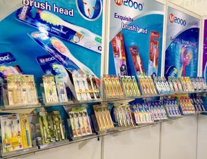 <span class=keywords><strong>Brosse</strong></span> <span class=keywords><strong>à</strong></span> dents populaire <span class=keywords><strong>à</strong></span> tête interchangeable pour soins bucco-dentaires manuels, conception durable - Product Image 4