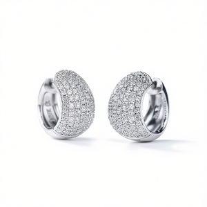 Orecchini a Cerchio Placcati in Oro Bianco con Diamanti Taglio Brillante Rotondo, Micro Incastonatura, Gioielli di Lusso da Donna per Uso Quotidiano - Product Image 1