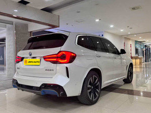 Auto Usado B M W IX3 2021 Edición Líder SUV de Lujo Eléctrico Puro Interior Oscuro Cuero Tracción Trasera Volante a la Izquierda - Product Image 6