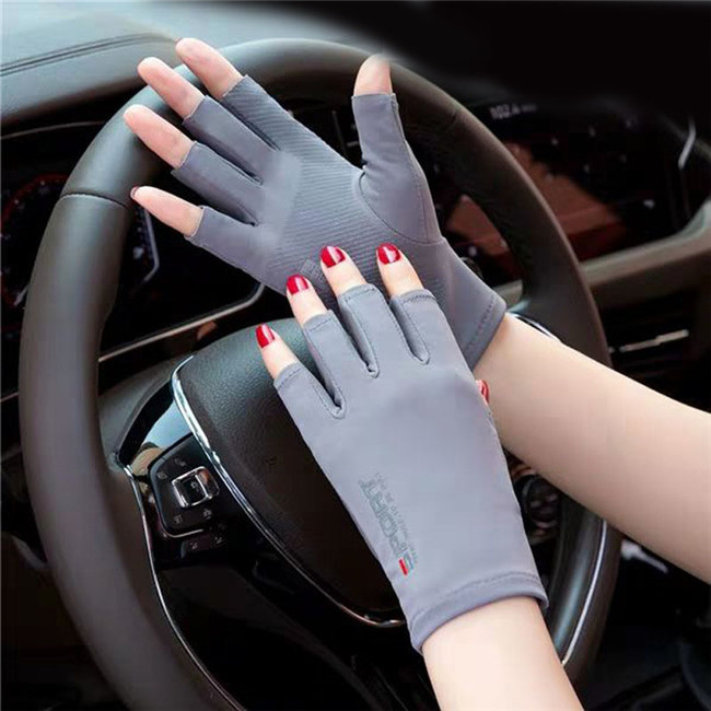 5 # medio dedo --- Mujeres