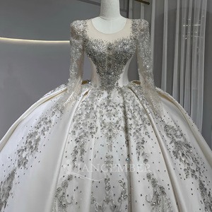 JFH31 Precioso vestido de novia de satén con mangas largas y cristales para boda - Product Image 1