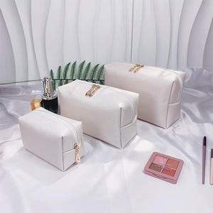 Stilvolle PU-Kosmetiktasche Tragbare Braut-Clutch Modische Kosmetiktasche - Product Image 1