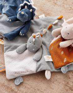 Manta de Algodón Orgánico Multifuncional Stegi Stegosaurus Verde/Blanco 1 Pieza Ropa de Cama para Niños - Product Image 3