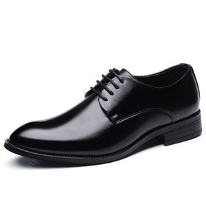 Chaussures en cuir PU légères et respirantes, antidérapantes, de couleur unie, à lacets carrés, décontractées et professionnelles, grande taille, de haute qualité pour le dropshipping - Product Image 4