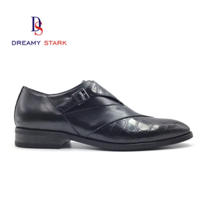 Mocassins en cuir PU pour hommes, confortables, respirants, légers, avec semelle intérieure massante, semelle en caoutchouc, pour le bureau, les occasions professionnelles et les mariages, logo personnalisé - Product Image 4