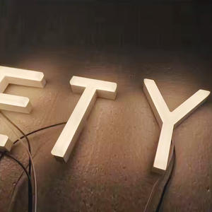 Aangepaste Acryl Lichtgevende Deur Hoofd Met Neon Licht En Led Strip Voor Karakter Identificatie & Richting Reclame - Product Image 4