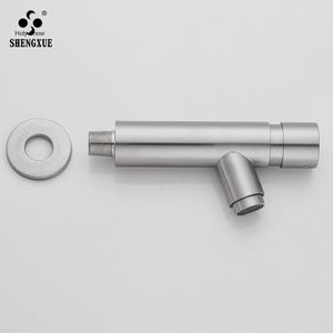 Grifo de Lavabo Moderno de Acero Inoxidable 304 Cepillado, Montado en la Pared, con Cierre Automático y Retardo, para Baños Públicos Comerciales y Escolares - Product Image 5