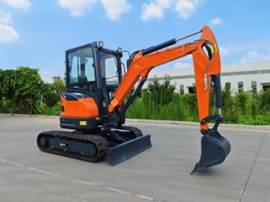 2026 Chinese New Crawler Excavator 3 Ton Engine Motor Ce 5 Mini - Product Image 3