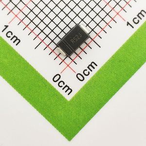 new and original RS2J SMA DO-214AC Diodes Fast Recovery Diodes 2A 1.3V 600V 250ns - Product Image 1