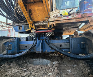 Maquinaria de Construcción Bauer BG25 BG25C BG26 BG30 BG22 Sennebogen BG15 BG25 BS70 BG42 GB24 GB34 Plataforma Hidráulica de Hincado - Product Image 2