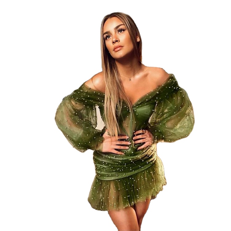 Trajes Cortos de Madrina disponible en Moda Disparate 2022