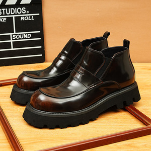 Bottes courtes en cuir pour homme, style rétro britannique, rehaussantes, nouvelle collection 2026, haut de gamme, pour l'hiver - Product Image 3