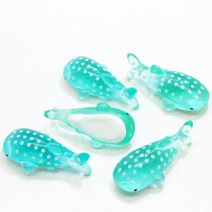Abalorios de resina de color <span class=keywords><strong>turquesa</strong></span> hechos a mano DIY, dijes de ballena de base plana estilo Kawaii para accesorios de fabricación de joyas - Product Image 4