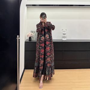 Miyake 2026 Nuevo Diseño de Alta Gama, <span class=keywords><strong>Bata</strong></span> Larga Holgada y Adelgazante, <span class=keywords><strong>Juvenil</strong></span> y a la Moda, Superventas, para <span class=keywords><strong>Mujer</strong></span>, Estilo Informal de Verano, Estilo Abaya - Product Image 1