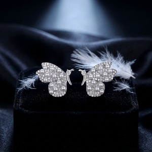 Pendientes Elegantes de Perlas y Mariposas 2026 para Mujer, Brillantes con Circonitas, Chapados en Rodio, Joyería de Aleación, Regalo para Bodas y Fiestas, Venta al por Mayor - Product Image 5