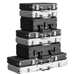 Boîte à jetons en alliage d'aluminium noir taille 300 en forme de K, boîte de rangement portable vide pour jetons de poker et d'échecs, idéale pour le divertissement et les loisirs - Product Image 1
