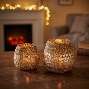 Support et bougeoir en verre artisanal Sonnet Decor Modèle 2050 avec impression numérique couleur pour décoration intérieure et bougies votives de Noël - Product Image 1