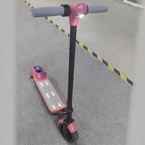 倉庫110W 6.5インチ5-8Km範囲フラッシュホイールフットスクーター調整可能ベビー子供用折りたたみ電動スクーター - Product Image 6