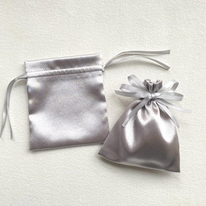 Spot-on Glossy Eco-Friendly Cotton Drawstring <b>Bag</b> 12*14cm for Storing <b>Gifts</b> Wedding Sweet <b>Bag</b> Souvenir <b>Bag</b> for Hand Carrying - Product Image 3