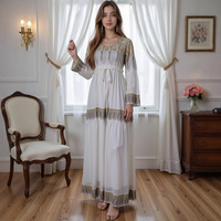 Robe Abaya musulmane modeste avec embellissements en strass et broderies ---- # Abaya, Kaftan, Tunique, Robe, Kimono