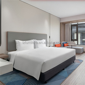 Tête de lit rembourrée en tissu moderne OEM ODM, lit d'hôtel King Size, mobilier de chambre commercial pour projet d'hôtel de chaîne 3 étoiles - Product Image 1