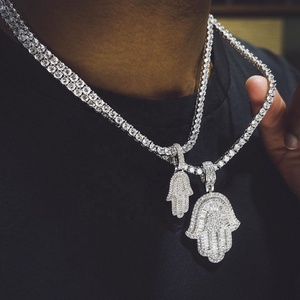 2023 hip hop cubic zircone micro pave iced out bling <span class=keywords><strong>fatima</strong></span> hamsa <span class=keywords><strong>collana</strong></span> <span class=keywords><strong>con</strong></span> ciondolo a <span class=keywords><strong>mano</strong></span> per uomo gioielli hip hop - Product Image 1