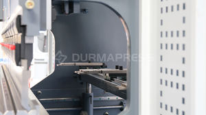 ディストリビューターを探しているトップ工場8〜160トンCNC曲げ機サーボ電気板金プレスブレーキサプライヤー - Product Image 4