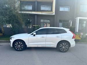 Voitures d'occasion <span class=keywords><strong>2022</strong></span> <span class=keywords><strong>Volvo</strong></span> <span class=keywords><strong>XC60</strong></span> B5 4WD Automatique Essence Véhicules Sièges en cuir Conduite à gauche Taille des pneus R18 Voitures à vendre - Product Image 6