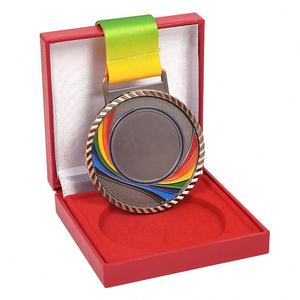 Médaille de sport en laiton ODM personnalisé Souvenir métal doré avec ruban disponible pour l'impression UV gravure sur soie et impression numérique - Product Image 6