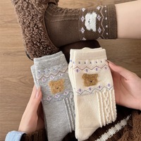 Chaussettes en polaire douces et chaudes pour l'automne et l'hiver, motif ours de dessin animé, mi-mollet pour femme, chaussettes pour femme, chaussettes en molleton