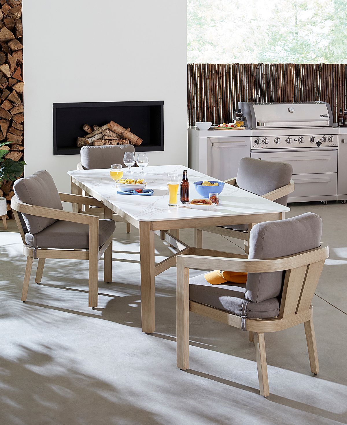 2023 Wholesale Home Furniture High End Quality Outdoor Set Solid Wooden Oak Indoor Dining Table for Dinner Event