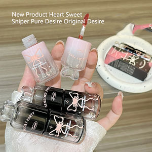 Le brillant à lèvres miroir nourrit et hydrate sans se décolorer ni coller à la tasse, rendant le maquillage blanc et uni - Product Image 3