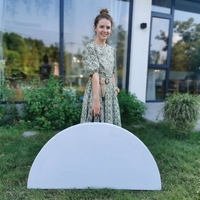 Table ronde pliante moderne en HDPE, best-seller, pour l'ameublement extérieur et les événements culinaires ; design léger et imperméable