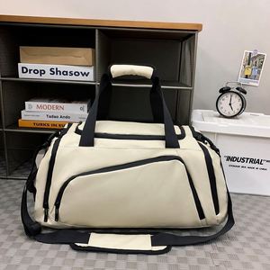 Sac de sport 3-en-1 personnalisé avec logo, grande capacité, imperméable, organiseur de fitness, portable pour les voyages de week-end et les séjours d'une nuit - Product Image 3