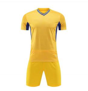 26 maillots de football hautement personnalisables. Nous prenons en charge les commandes que nos concurrents n'osent pas prendre en charge. Contactez-nous pour plus d'informations. - Product Image 1