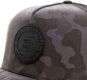 Casquette de baseball personnalisée à 5 panneaux en caoutchouc PVC avec logo, imperméable, perforations découpées au laser, casquettes de performance pour le sport et le golf - Product Image 5