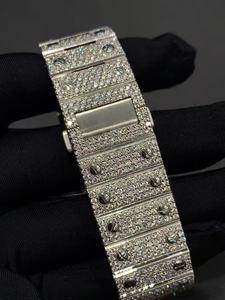 Montre en moissanite élégante et luxueuse, à l'apparence éblouissante, idéale pour les soirées et les festivals. - Product Image 2