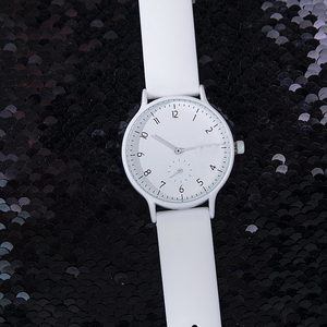 <span class=keywords><strong>Montre</strong></span> pour <span class=keywords><strong>femme</strong></span> de luxe à quartz, bracelet en silicone, mouvement <span class=keywords><strong>Seiko</strong></span>, analogique, résistante à l'eau, tendance, vente chaude - Product Image 5